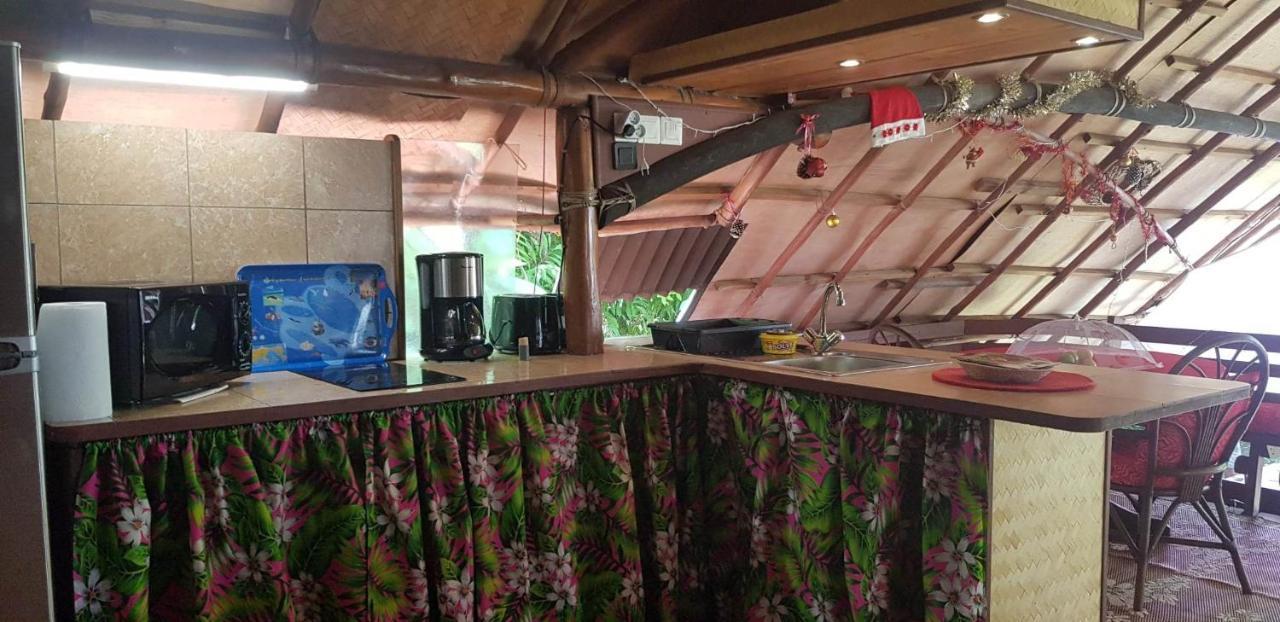La Pirogue chez l'Happy qui chante Haapiti Extérieur photo