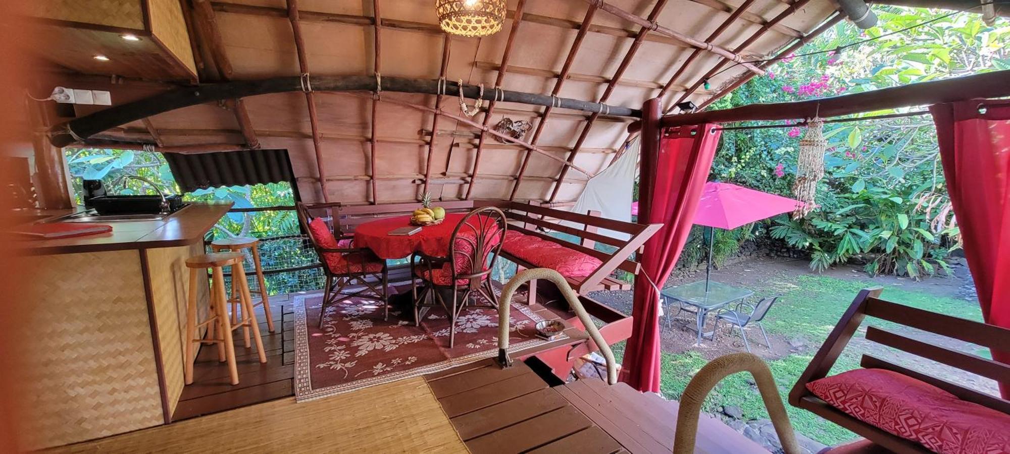 La Pirogue chez l'Happy qui chante Haapiti Extérieur photo